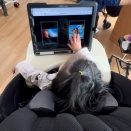 佐賀市にこっと（nicotto）さんでの1月1回目のe-AT活用サポート③〜Webアプリ【Adaptatech】を利用して好きな動画をタッチスクリーン入力で視聴するUさん