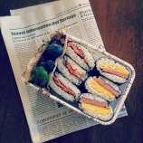 『【料理】おにぎりだけど握らない？　おにぎらずが簡単カワイイと話題』の画像