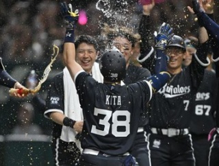 オリックス、最大5点差をひっくり返して来田の3ランでサヨナラ勝ちwwwwwwwwwwwww