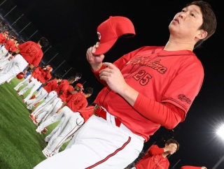 カープ『新井監督続投決定ブースト』10戦8勝2敗で4位奪取！〝ゾンタバ疑惑〟全員戦力外でチームの士気激変