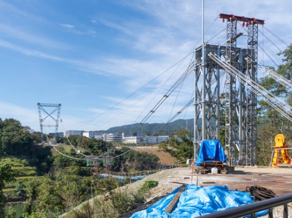 安威川ダムに作ってるアクティビティ施設「GRAVITATE OSAKA(GODA BRIDGE)」の開業が延期されたみたい。2025年春予定