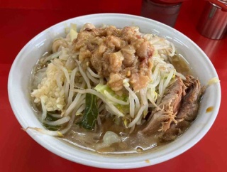 なんだか空いてて心配ね　ラーメン二郎 柏店