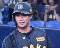 木浪聖也、魂の制球眼で押し出しを選び阪神リード！！！【阪神3-2ヤクルト】