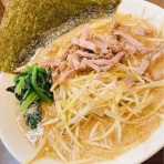 男の昼ごはん