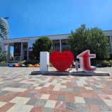 『Love tirana』の画像
