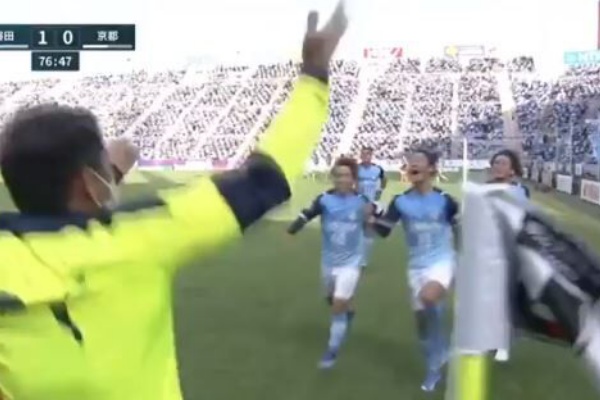 ジュビロ磐田 J1昇格に王手 Mf山田大記が今季10点目となる決勝ゴール 1 0で京都とのj2首位決戦に勝利 ｊ２サッカー通信