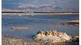 「死海」消える？　止まらぬ水位低下、海水注入も浮上