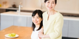 【メシマズ嫁】料理教室行き始めた娘が2ヶ月足らずで飯ウマに進化。しかし、それに張り合う形で嫁がマズメシを作出す…