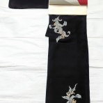 ぶどうの木の小りす