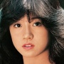 【画像】中森明菜さんのデビュー43周年記念写真展で、芸人「かが屋」の加賀さんが撮影を担当　→　「ファンが求めている明菜をありがとう」の声が殺到