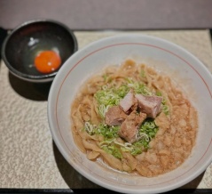 店名通りの立派な麺に一目惚れ🤩！本町にある『麺屋 ぶっとく生きろ』 で絶品まぜそばを堪能😋【中央区南本町】