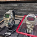 『【ハミルトン】赤か、緑か。レトロモダンな手元コーデはPSRでつくる』の画像