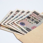 【物議】20代の一人暮らしには月○○万円必要らしい・・・みんなはこの額、稼げてる・・・？？