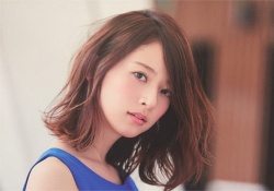 橋本奈々未さん、カメラ止まった後カエルを撫でながら「ゴメンね」といたわっていたななみんの慈悲深さ・・・