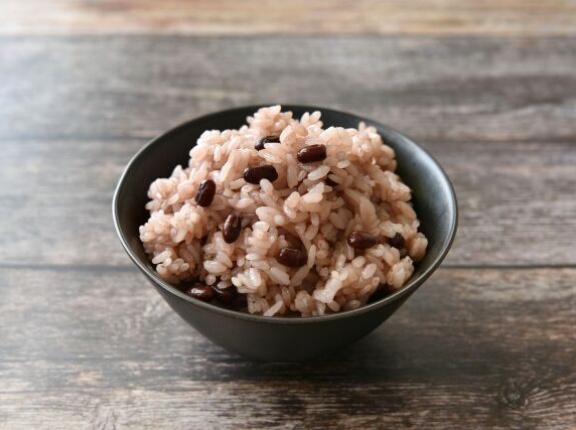 赤飯って謎の食べ物だよな