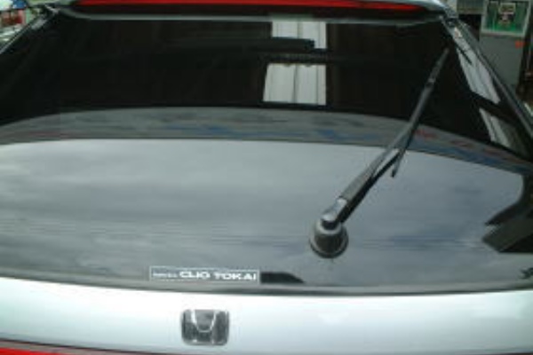 車を自作でドレスアップ Cfアコード リヤワイパーアーム交換