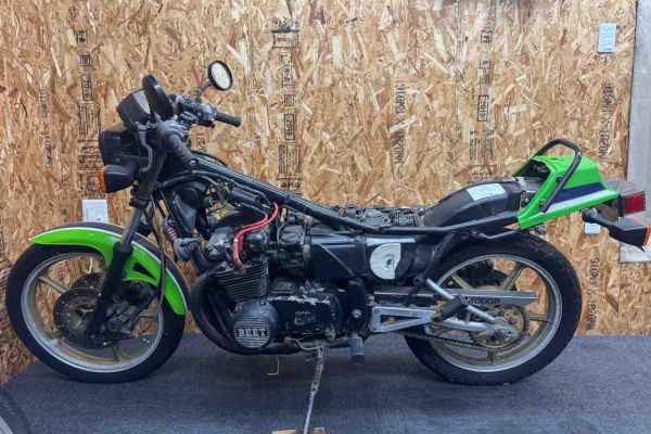 z400gp タンク　ライムグリーン 独創的 送料無料 通販 z400gp タンク ライムグリーン（Z400GP