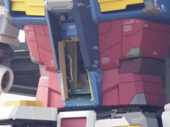 【ガンダム】なぜMSのコックピットハッチは正面に付いてる事が多いのか