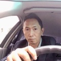 ミレーニアに似合う装い — 紺ブレで走る時間