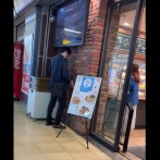 札幌ミスドのレンガ壁で致していた男性「実はレンガに興奮したいたのではない説」が浮上しさらに恐怖が……