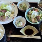 うふふの美味しいもの探すぞ♪