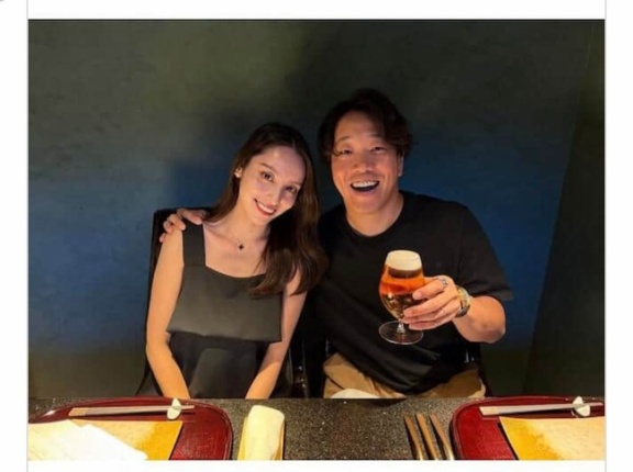 中日・柳裕也＆美人妻の肩抱き夫婦ラブラブ２ショット公開MWMWMMWMWMMWMWMMWMWMMWMWMMWMWMMWMWMMWMWM