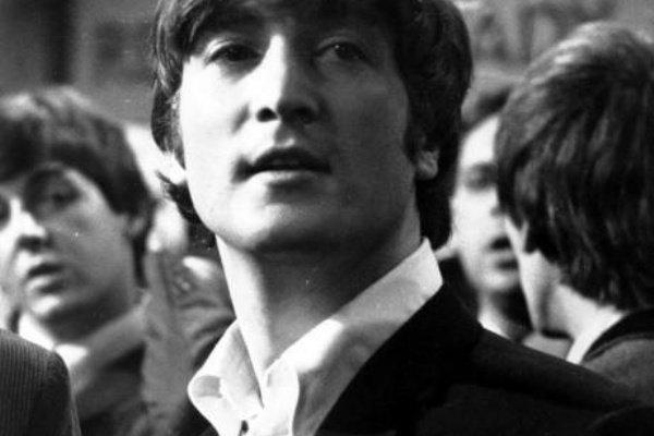 ジョン レノン Woman Is Tne Nigger Of The World やさしいthe Beatles入門