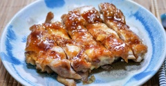 ご飯にもビールにも「しっとり鶏肉の蒸し照り焼き」