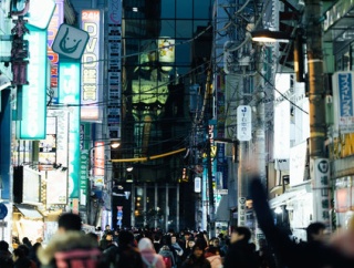 【悲報】ボク「これ、価格コムだと２万も安い････」店員「じゃ、そこで買われたら良いですよ。僕ならそうしますｗ ｗ」→！