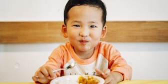 うちの2歳半バーモント甘口食べてくれなかった。そろそろお子様用のルー卒業したい！