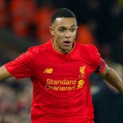 リバプール 人類のキャプテンの意思を継ぐ男は サカラボ サッカーまとめ速報