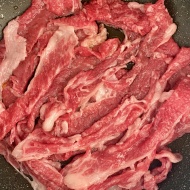 イタリアのシンプルな牛肉料理「ストラチェッティ」【PR】