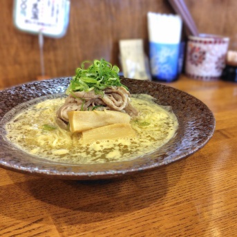 淡麗中華蕎麦 &#13314;九家 (きくや)＠青梅市【042 TOKYO RAMEN RALLY】<限定・しじみと生うにの潮SOBA～和牛のせ～＋青さのりとカラスミのミニ飯割>