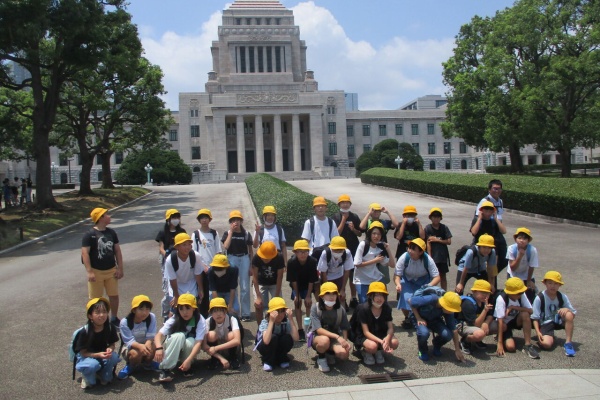 小学校全集 豚のPちゃんと32人の小学生: 命の授業900日 | 黒田 恭史 |本