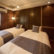 忙しい民泊オーナー様必見、家具納品事例①