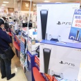 家電量販店「ソフトをなくしたら量販店が本体の普及を手伝う意味がなくなる」