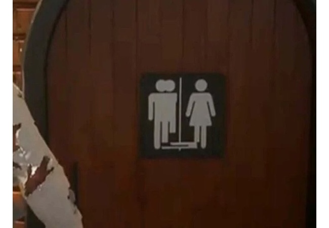 ウルヴァリンで変なトイレが発見される