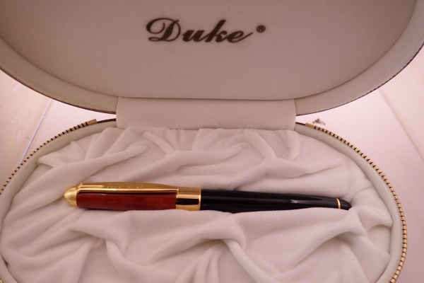 万年筆おやじの備忘録 - DUKE