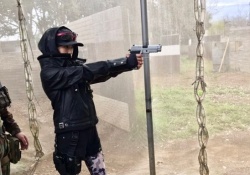 【衝撃】軍曹?!若月佑美、射撃訓練を始めるｗｗｗ【元乃木坂46】