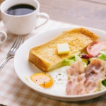 【朗報】フェリーワイ、起床　朝食へ