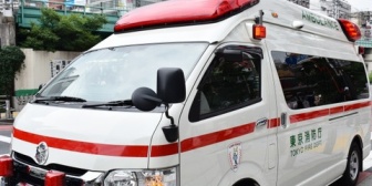 息子が熱性けいれんで救急車で運ばれたが、冷静に対応できなかった。