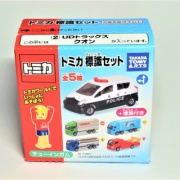 トミカ紹介】トミカ標識セット ②UDトラックス クオン : トミカ研究隊