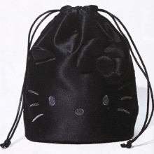 【速報】otona MUSE (オトナ ミューズ) 2026年 1月号増刊 《特別付録》 HELLO KITTY［ハローキティ］光沢感がシックなフェイス巾着ポーチ