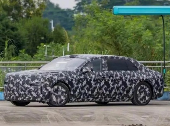 BYD、今度は「トヨタ・センチュリー」っぽい車を発表ｗｗｗｗｗｗｗ