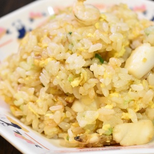 抜群の美味しさ♪シーフード炒飯