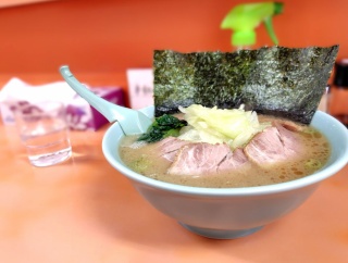 横浜ラーメン専門店　梅浜亭@青梅市<キャベツチャーシューメン>