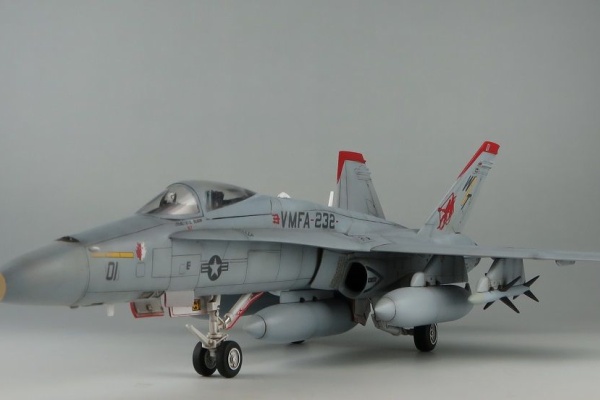 ハセガワ F/A-18C ホーネット ゴールデンドラゴンズCAG 2009 1/72 01903 wyw801m Amazon | ハセガワ F/A-18C ホーネット ゴールデンドラゴンズCAG
