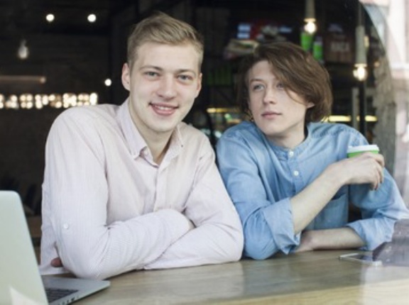 【朗報】女性『イチャイチャしても妊娠しない平和な世界、それがBL。』