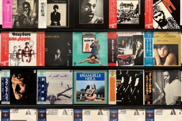 【売り尽くしセール】ジャズレコード46枚セット ac57820e-s.jpg