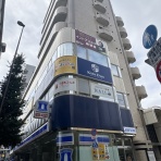 オフィスビルの入居テナント企業について調べるお